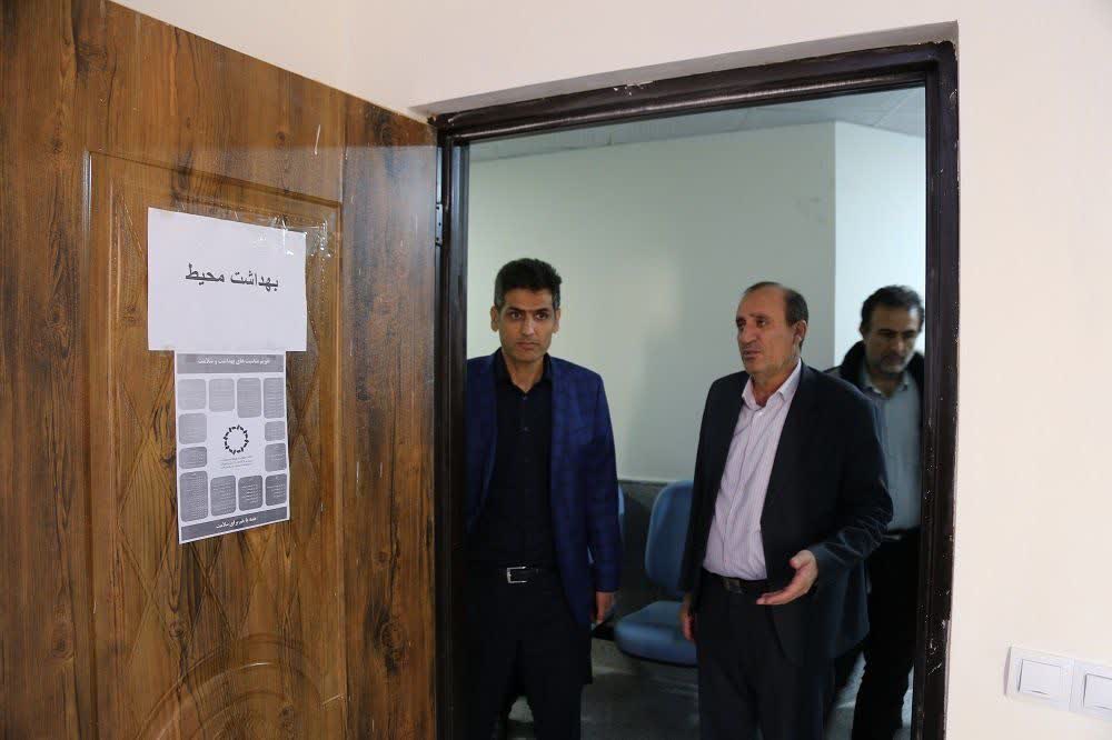 بازدید دکتر هادی پرهون، دبیر منطقه پنج و رئیس مرکز مشاوره و بهداشت دانشگاه رازی، از دانشگاه لرستان